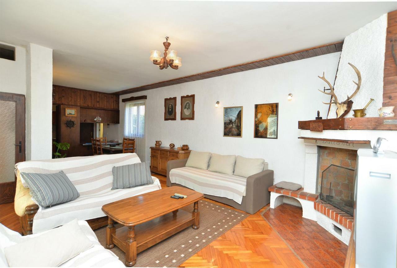 Apartment Milka 1950 Fažana エクステリア 写真